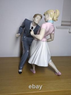 Large Lladro Retired Let's Swing Couple Dancing Figurine Limited Edition 8752