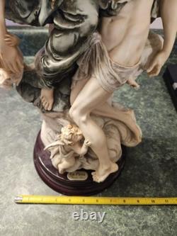 Limited Edition Figurine, La Pieta (retired) By Giuseppe Armani