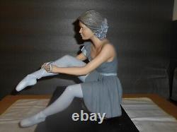 Limited edition Elisa figurine/Sculpture, Romantic Moments Collection