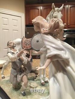 Lladro 1776 Conquered By Love Ltd Edition with Wooden Base Mint Condition