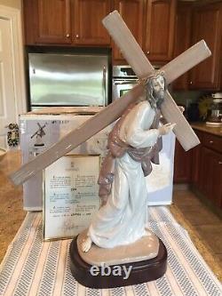 Lladro 5890 The Way Of The Cross Ltd. Ed. With Base & Original Box Perfect