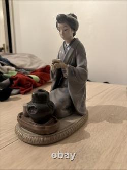 Lladró August Moon Porcelain Figurine Limited Edition