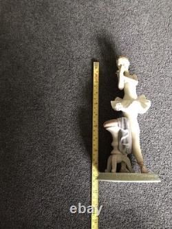 Lladro Ballerina with Stool Porcelain Figurine Special Event Limited Edition