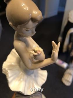 Lladro Ballerina with Stool Porcelain Figurine Special Event Limited Edition