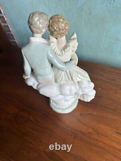 Lladro Figurine #1409 Young Love Norman Rockwell Limited Edition 112/5000 Mint