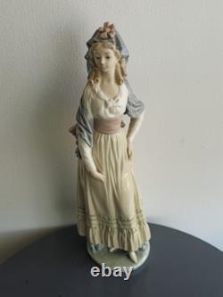 Lladro Limited Edition'Goya Lady' Model 5125 Figurine Rare By Vincente Martinez