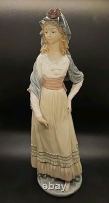 Lladro Limited Edition'Goya Lady' Model 5125 Figurine Rare boxed 12.5 tall