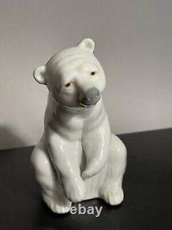 Lladro Polar Bear Pair Porcelain Sculpture White 5 Hand Made in Spain Vintage
