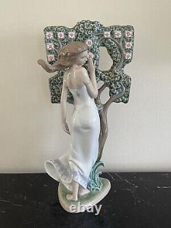 Lladro Porcelain 8141 Friendly Nature Limited Edition Figurine