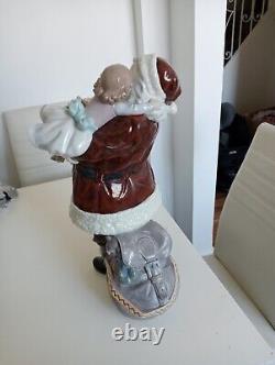 Lladro Santa Ive Been Good Limited Edition Figurine By Jose Santaeulalia