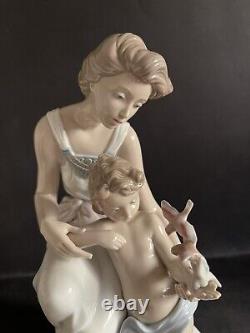 Lladro Where Love Begins. 7649. With box & Base. Ltd Ed. With box and stand