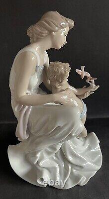 Lladro Where Love Begins. 7649. With box & Base. Ltd Ed. With box and stand