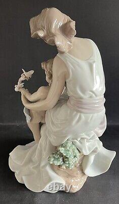 Lladro Where Love Begins. 7649. With box & Base. Ltd Ed. With box and stand