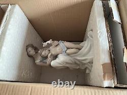 Lladro Where Love Begins. 7649. With box & Base. Ltd Ed. With box and stand