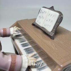 Lladro Young Mozart Figurine #5915, Limited Edition? 2413 1992 Spain No o/box