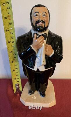 Luciano Pavarotti / Kevin Francis Limited Edition Figurine. Modelled By D Tootle