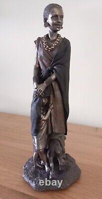 Maasai Soul Journeys, Matengo Sheltering my Flock, Limited Edition, 30cm tall