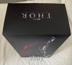 Marvel THOR 1/6th Limited Edition Collectible Figurine Hot Toys MMS146