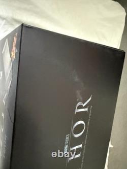 Marvel THOR 1/6th Limited Edition Collectible Figurine Hot Toys MMS146