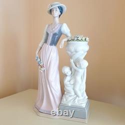 Nadal Porcelain Figurine The Duchess 2118 Limited Edition Lladro Nao Ceramic art