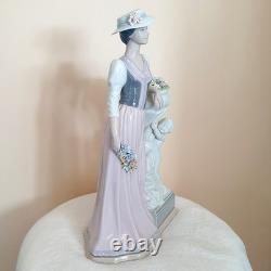 Nadal Porcelain Figurine The Duchess 2118 Limited Edition Lladro Nao Ceramic art