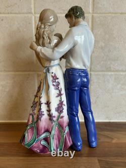 Old Tupton Ware Figurine First Born Limited Edition Dates 2011 Model No TW1109LE