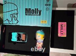 POP MART MOLLY Mint Car Car 200% Figurine Limited Edition