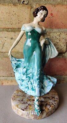 Peggy Davies Peggy figurine limited edition Boxed & Certificate