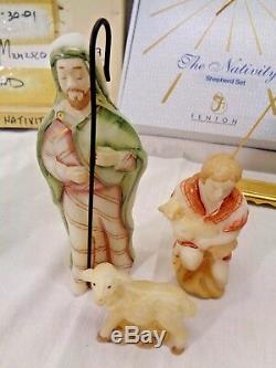 RARE Fenton Gold Trim Nativity Satin Glass 12 piece set with Star