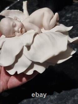 Rare Giuseppe Armani Baby Sculpture Figurine Rose Baby LIMITED EDITION