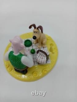 Rare Limited Edition Coalport Wallace & Gromit Figurine Picnic On The Moon