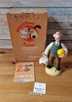 Robert Harrop Wallace & Gromit Figurine- WG01, Grand Day Out, Limited Edition