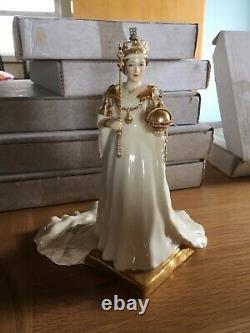 Royal Doulton Classics Her Majesty Queen Elizabeth 2nd Figurine Ltd Edition