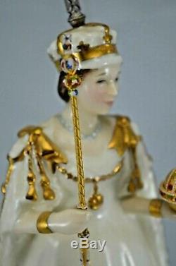 Royal Doulton Classics Ltd. Ed. Figurine Queen Elizabeth II Hn 4372