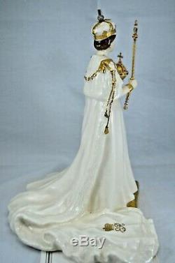 Royal Doulton Classics Ltd. Ed. Figurine Queen Elizabeth II Hn 4372