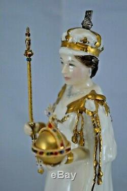 Royal Doulton Classics Ltd. Ed. Figurine Queen Elizabeth II Hn 4372