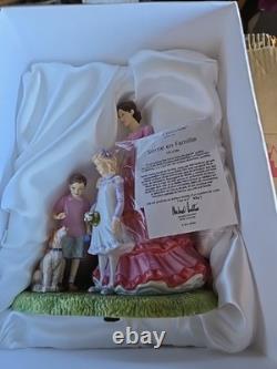 Royal Doulton FAMILY OUTING Limited Edition Figurine In Box HN5789