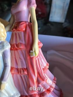Royal Doulton FAMILY OUTING Limited Edition Figurine In Box HN5789