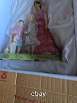 Royal Doulton FAMILY OUTING Limited Edition Figurine In Box HN5789
