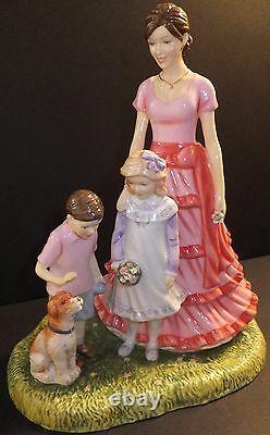 Royal Doulton Family Outing HN 5789 New Limited Edition of 1000