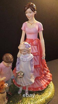 Royal Doulton Family Outing HN 5789 New Limited Edition of 1000