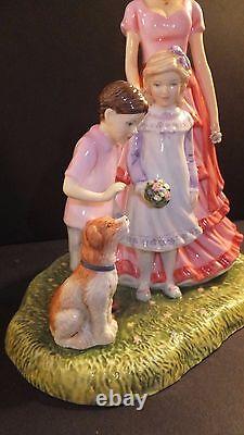 Royal Doulton Family Outing HN 5789 New Limited Edition of 1000