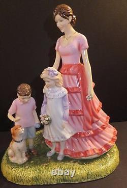 Royal Doulton Family Outing HN 5789 New Limited Edition of 1000