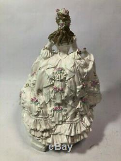 Royal Doulton Figurine Cinderella by John Bromley Ltd. Ed. 4,950 No. 526 (Mar)