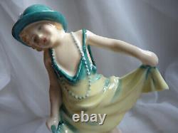 Royal Doulton Figurine Dressing Up HN 3300 + Limited Edition Certificate No 59