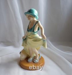 Royal Doulton Figurine Dressing Up HN 3300 + Limited Edition Certificate No 59