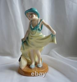 Royal Doulton Figurine Dressing Up HN 3300 + Limited Edition Certificate No 59