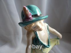 Royal Doulton Figurine Dressing Up HN 3300 + Limited Edition Certificate No 59