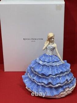 Royal Doulton Figurine Stunning Crystal Ball / Debutante Ball HN5832 RARE Figure