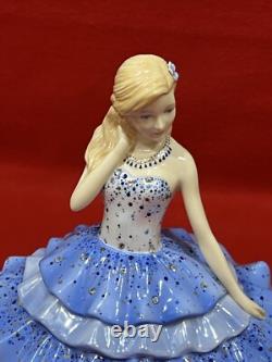 Royal Doulton Figurine Stunning Crystal Ball / Debutante Ball HN5832 RARE Figure